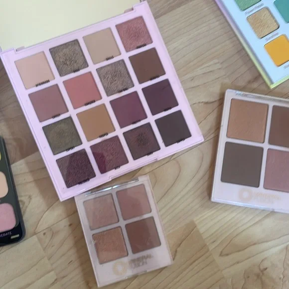 Makeup palette collection - Picture 6 of 8